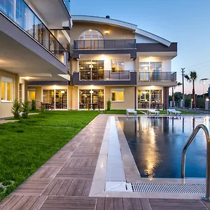 2* Appart hôtel Lara Homes
